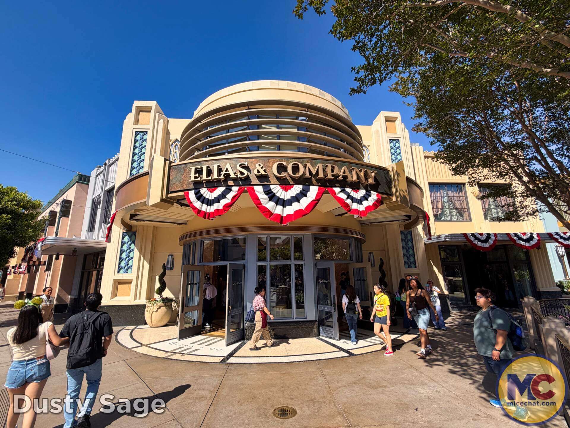 Disneyland, DISNEYLAND UPDATE: Secret Grogu Mode, Coco Walls & An Emergency Next Door