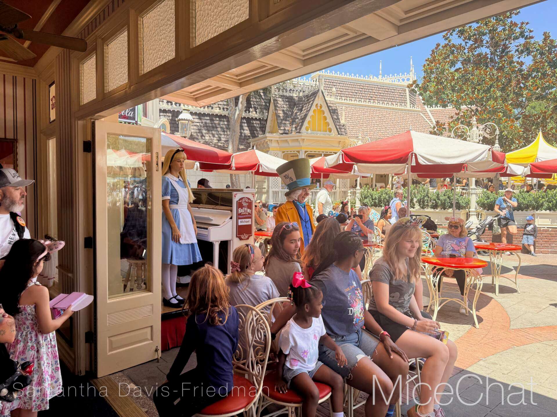 , DISNEYLAND UPDATE: A Pirate’s Glitch for Me, The Billionth Guest, &  Cheap Sell-Out