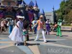 Disneyland-Characters-Mary-Poppins-and-Burt