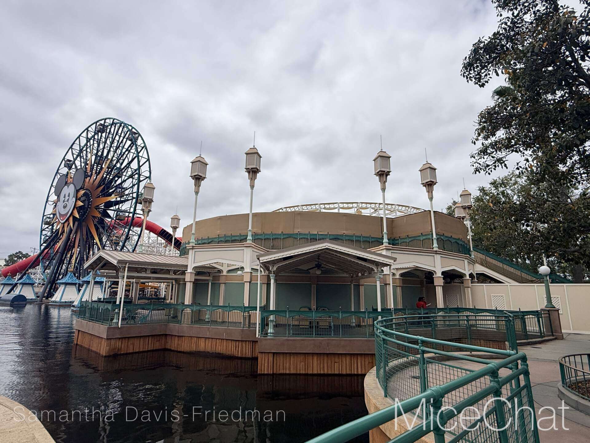 , DISNEYLAND UPDATE: A Pirate’s Glitch for Me, The Billionth Guest, &  Cheap Sell-Out