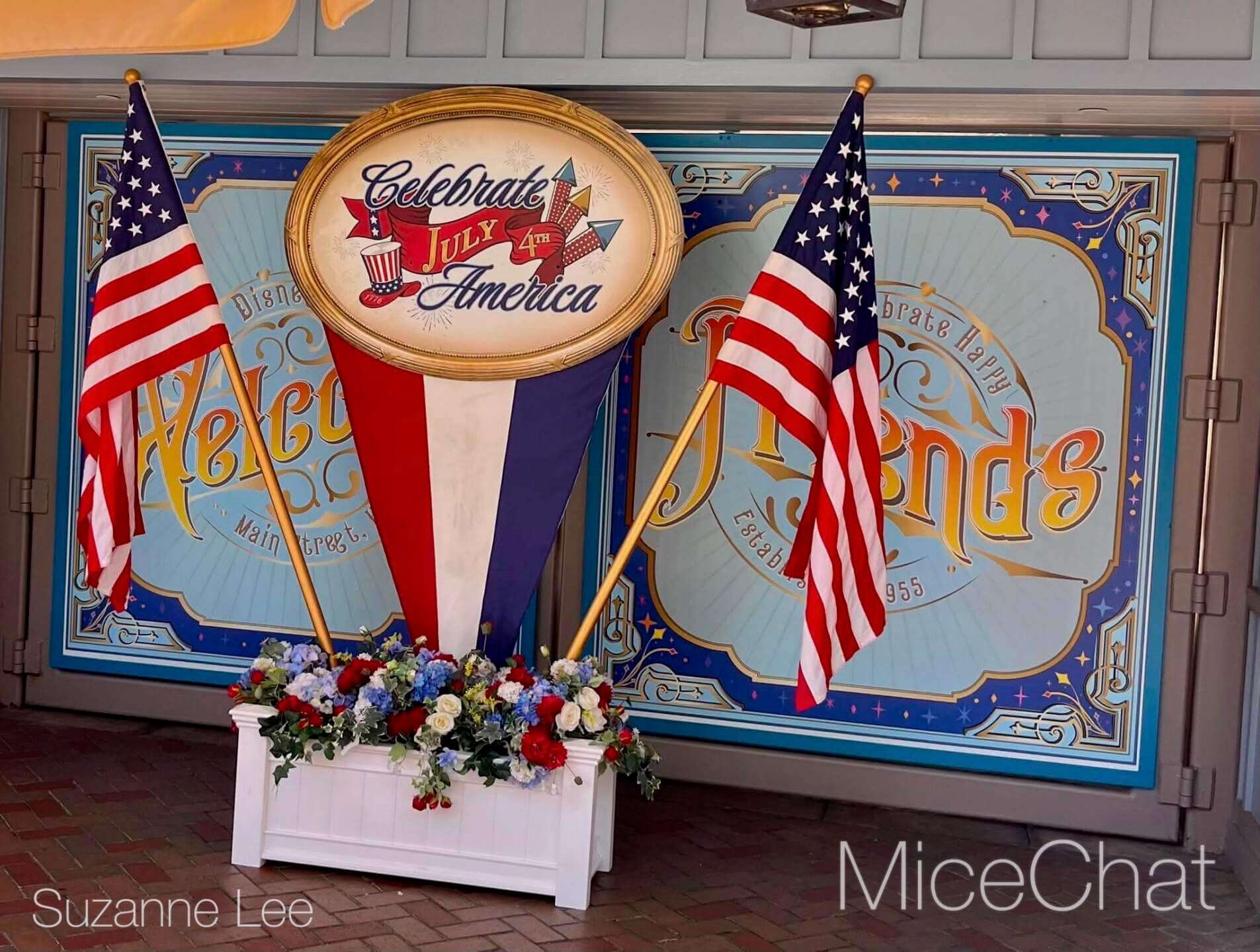 Disneyland-July-4th-Mickey-Meet-and-Greet