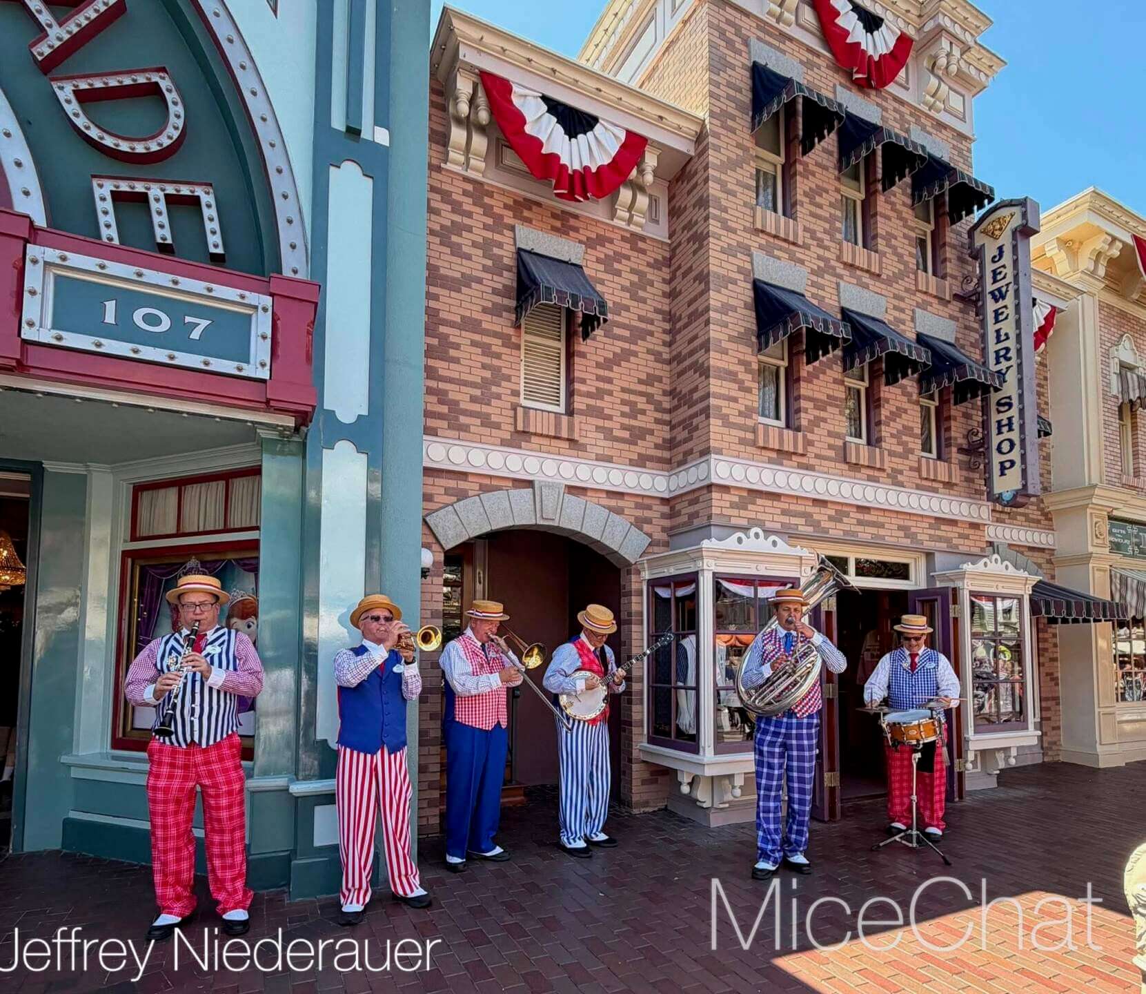 , DISNEYLAND UPDATE: A Pirate’s Glitch for Me, The Billionth Guest, &  Cheap Sell-Out