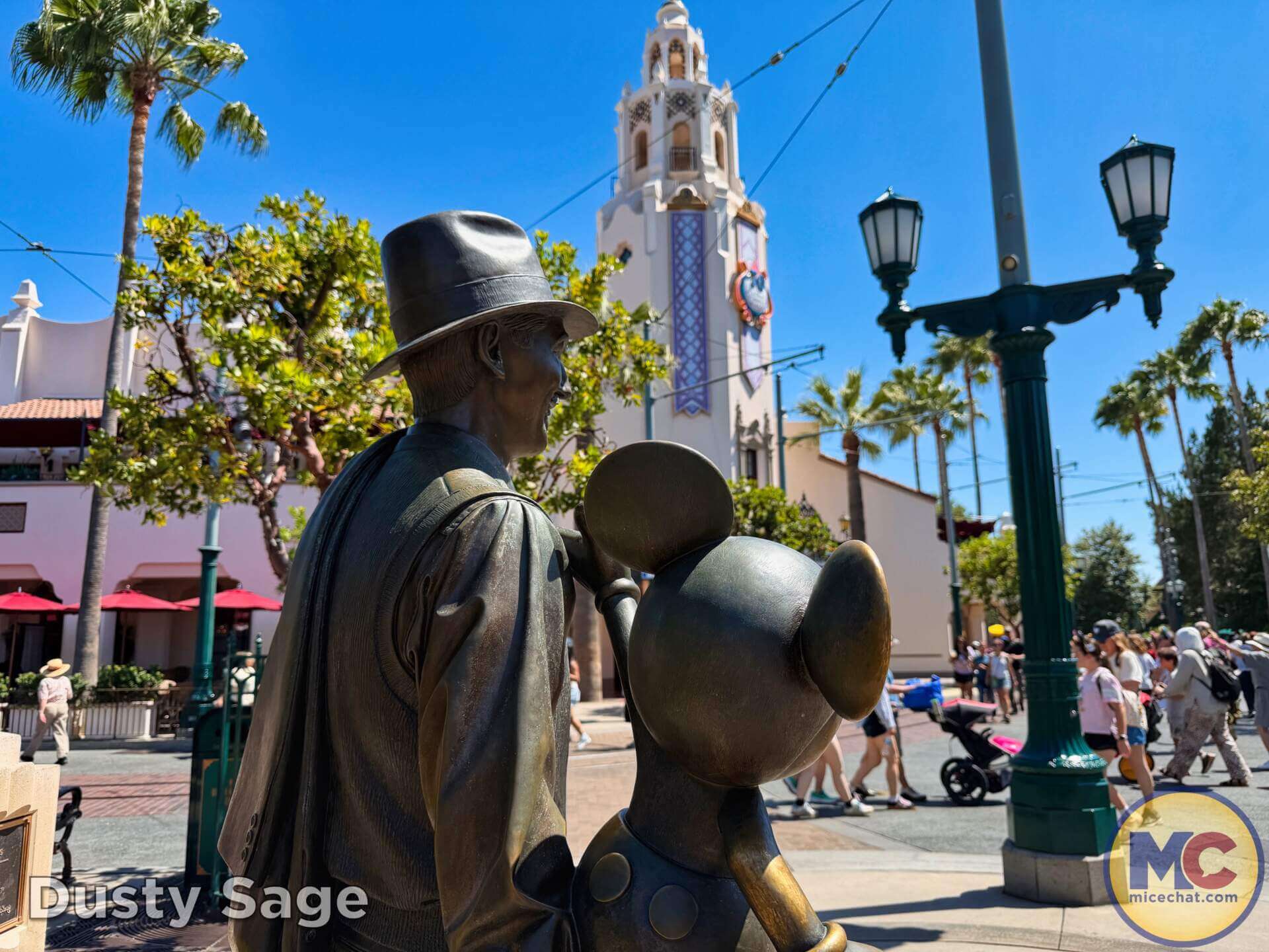 Disneyland, DISNEYLAND UPDATE: Hot Days, Cool Crowds & Summer Shakeups