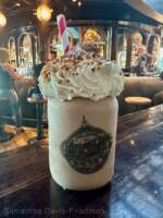 Universal-Orlando-CityWalk-Toothsome0Shake