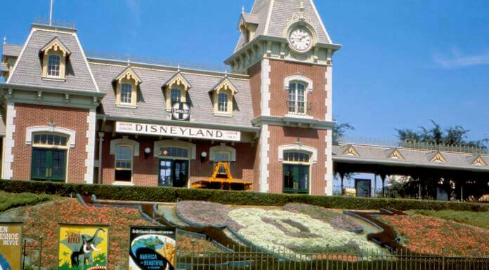 Yesterland: “Population: 22,000,000” — a Visit to Disneyland in 1960 Yesterland: “Population: 22,000,000” — a Visit to Disneyland in 1960