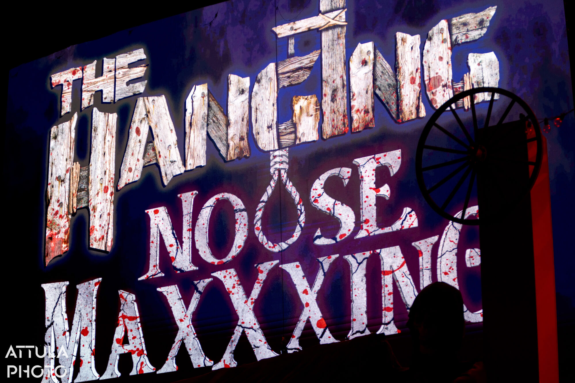 The Hanging: Noose Maxxxing show at Knott's Scary Farm 2026