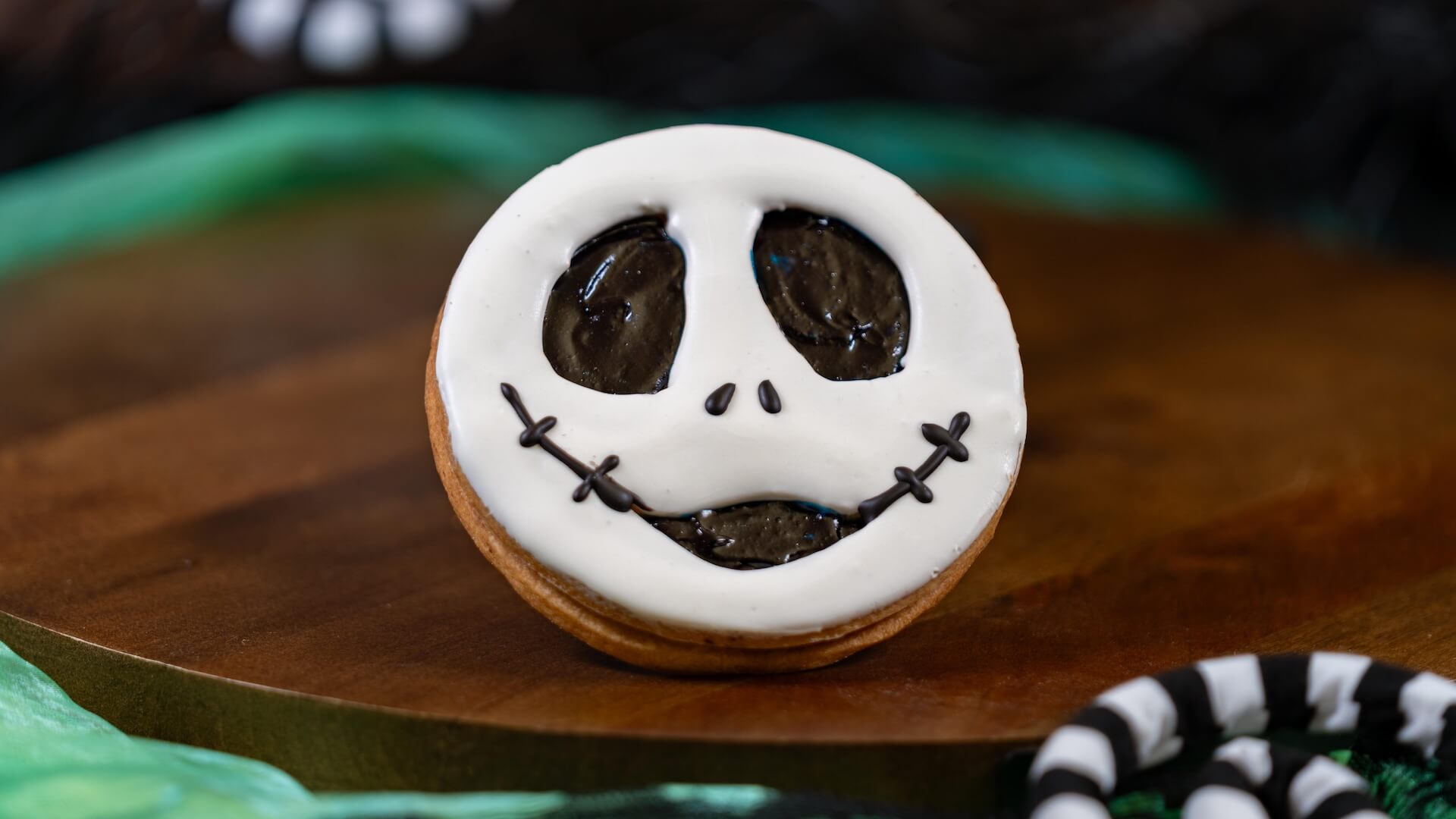 Disneyland Halloween, Disneyland Halloween Foodie Guide &ndash; 150 Bites, 8 Buckets, and One Very Exclusive Headless Horseman