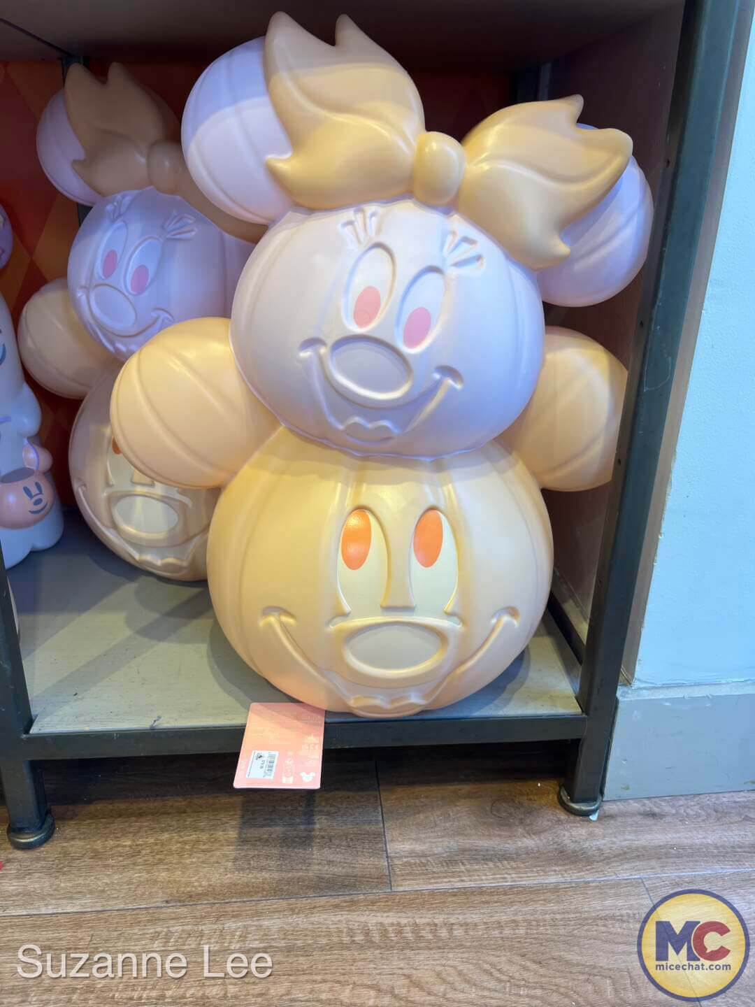 Disney Halloween merchandise, Disney Halloween Merchandise 2026: 85+ New Photos of Hocus Pocus, Disney Fall, Cats & Dogs, and More