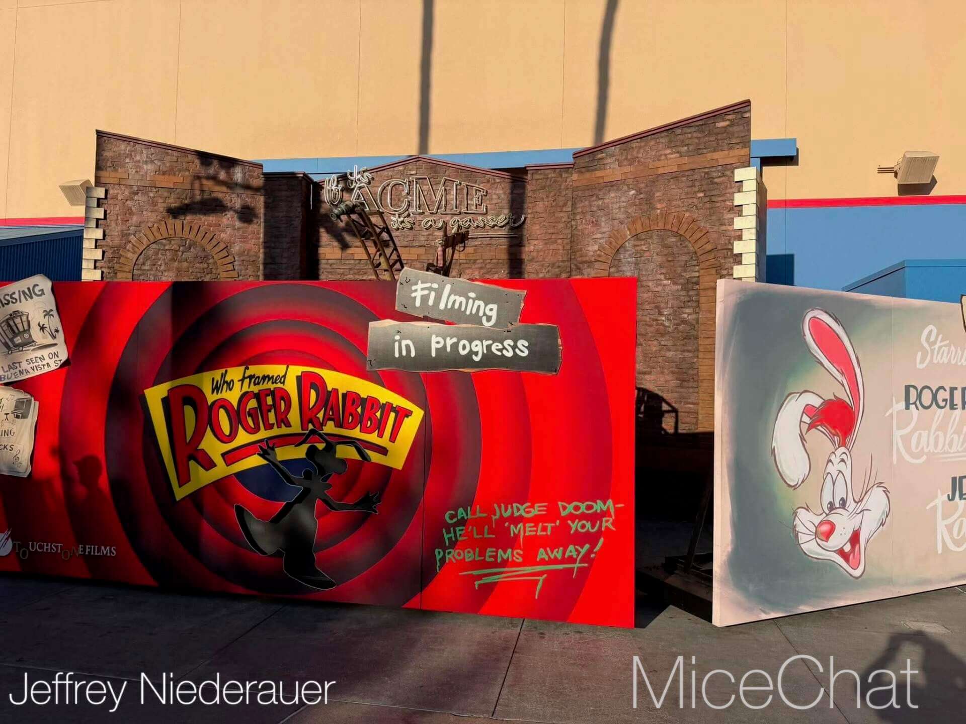 , DISNEYLAND UPDATE: Bats Over Buena Vista St., Farewell to 70 & D23 Descends!