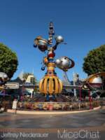 Disneyland-Tomorrowland-Beauty