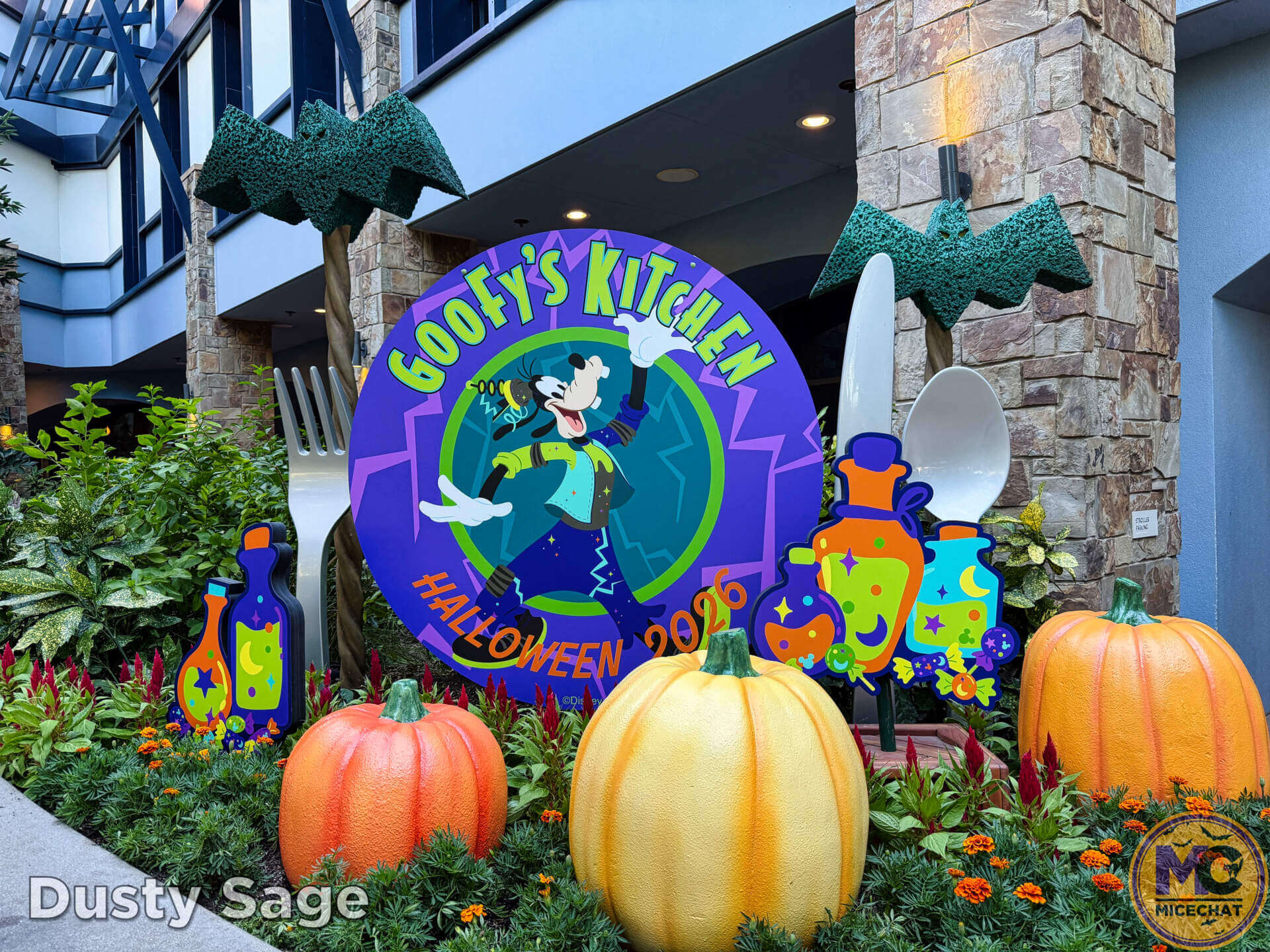 Goofy's Kitchen Celebrates Halloween exterior sign at the Disneyland Hotel