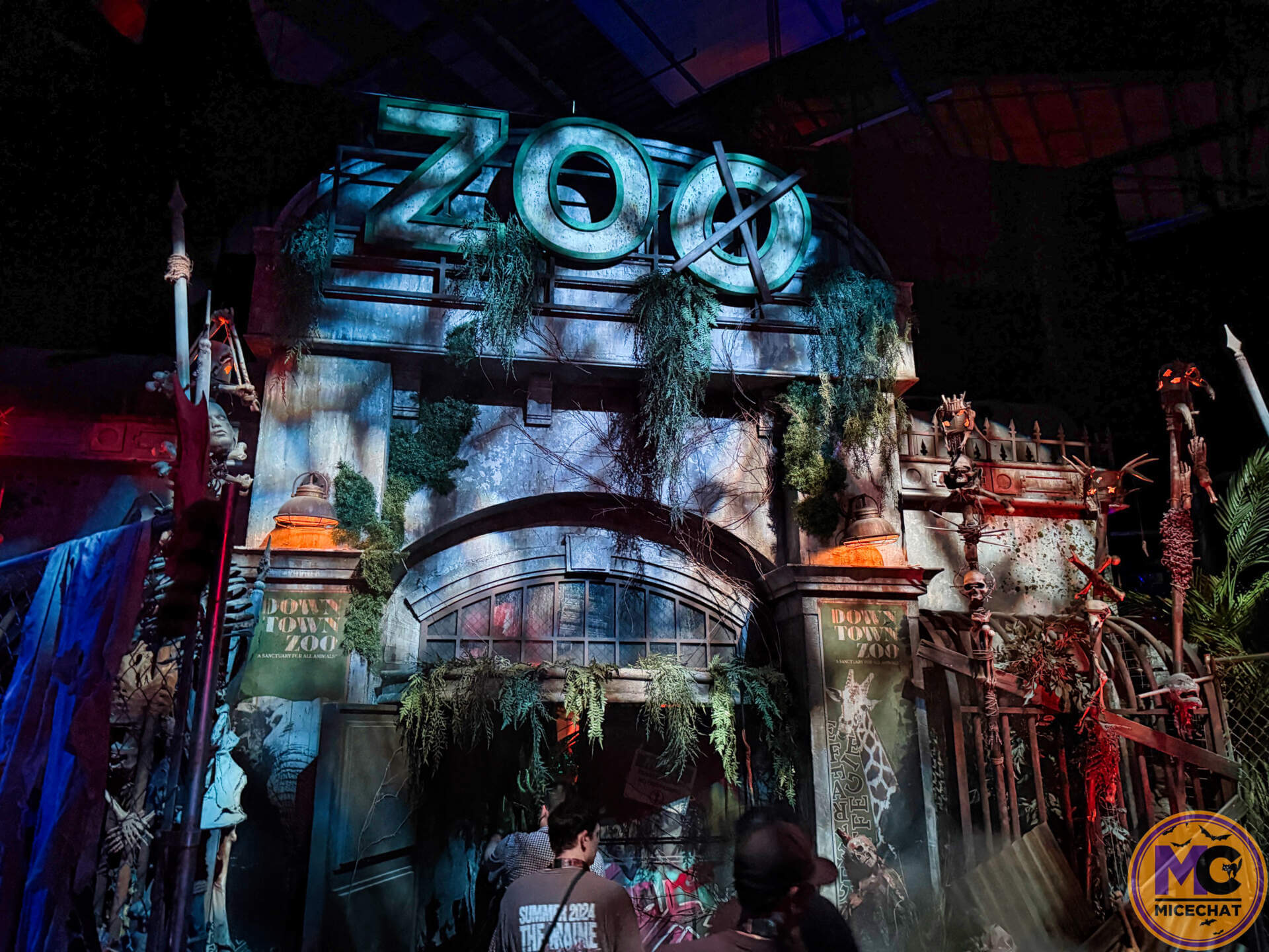 The Downtown Zoo entrance to MADLANDS Caged Cannibals at HHN 2026
