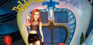 Yesterland: Superstar Limo at the Hollywood Pictures Backlot