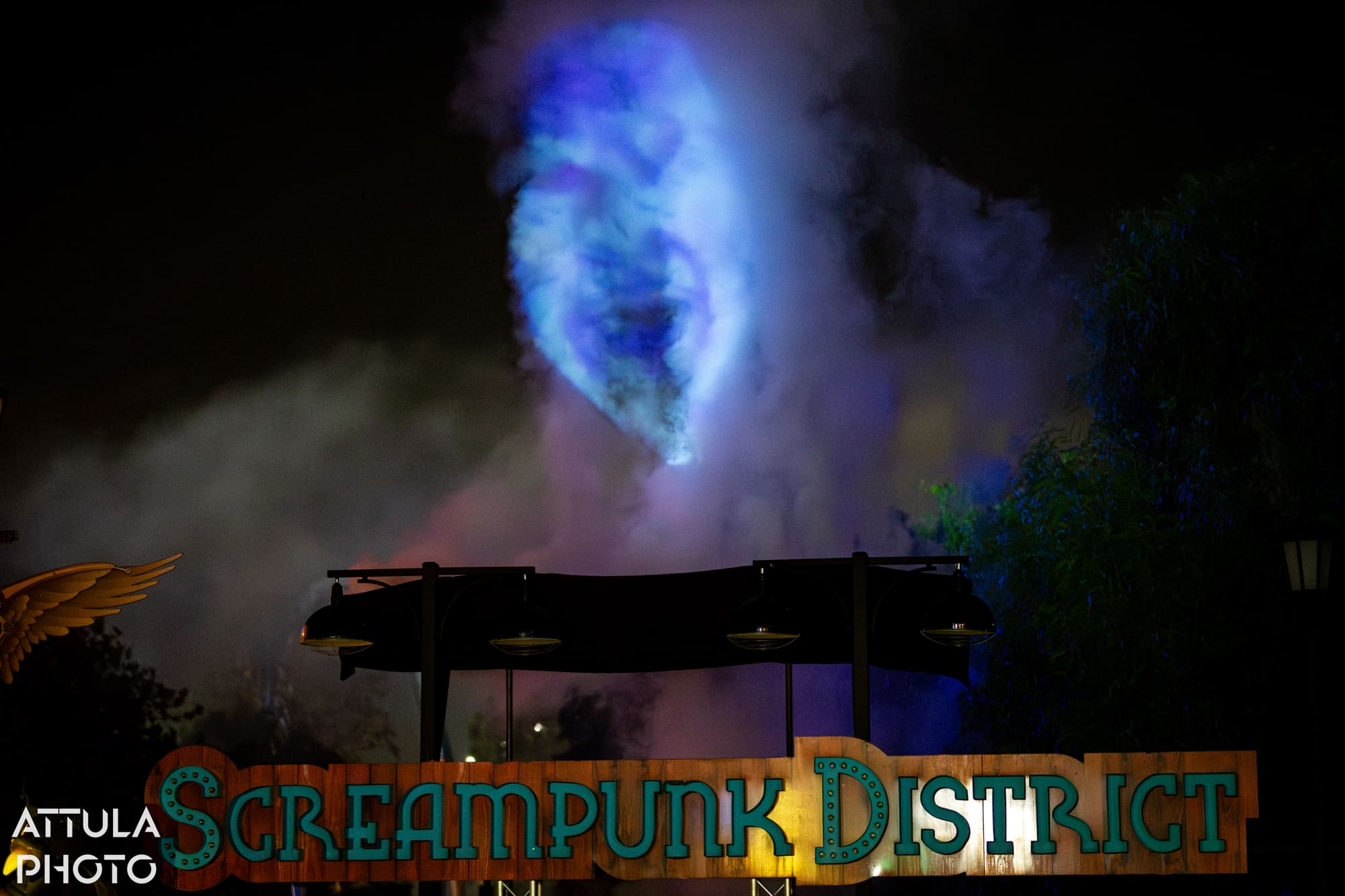 Interactive lantern activation in the Underworlds of Oz scare zone at Fright Fest 2026