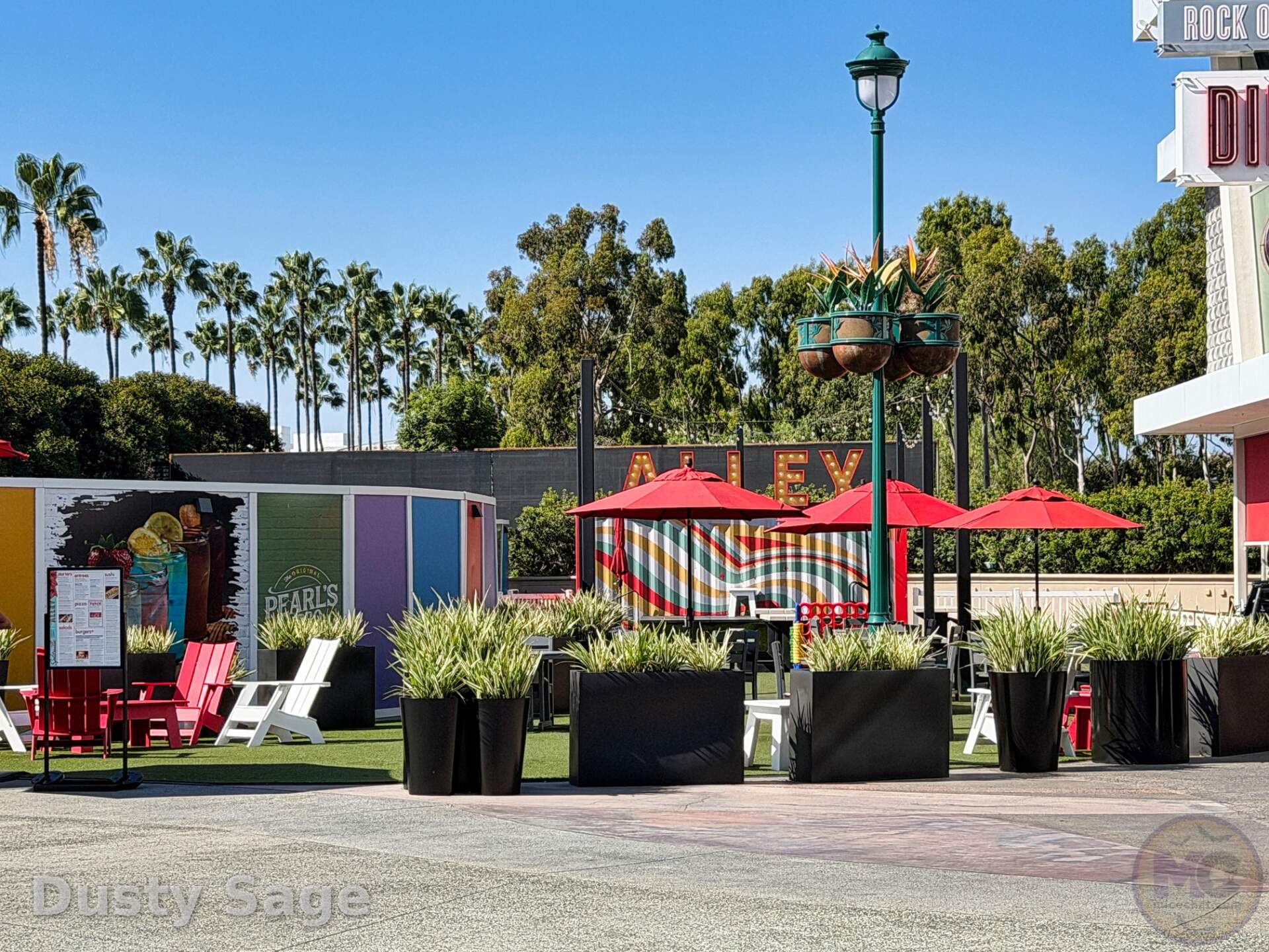 Underused outdoor alcove beside Splitsville in Downtown Disney at the Disneyland Resort