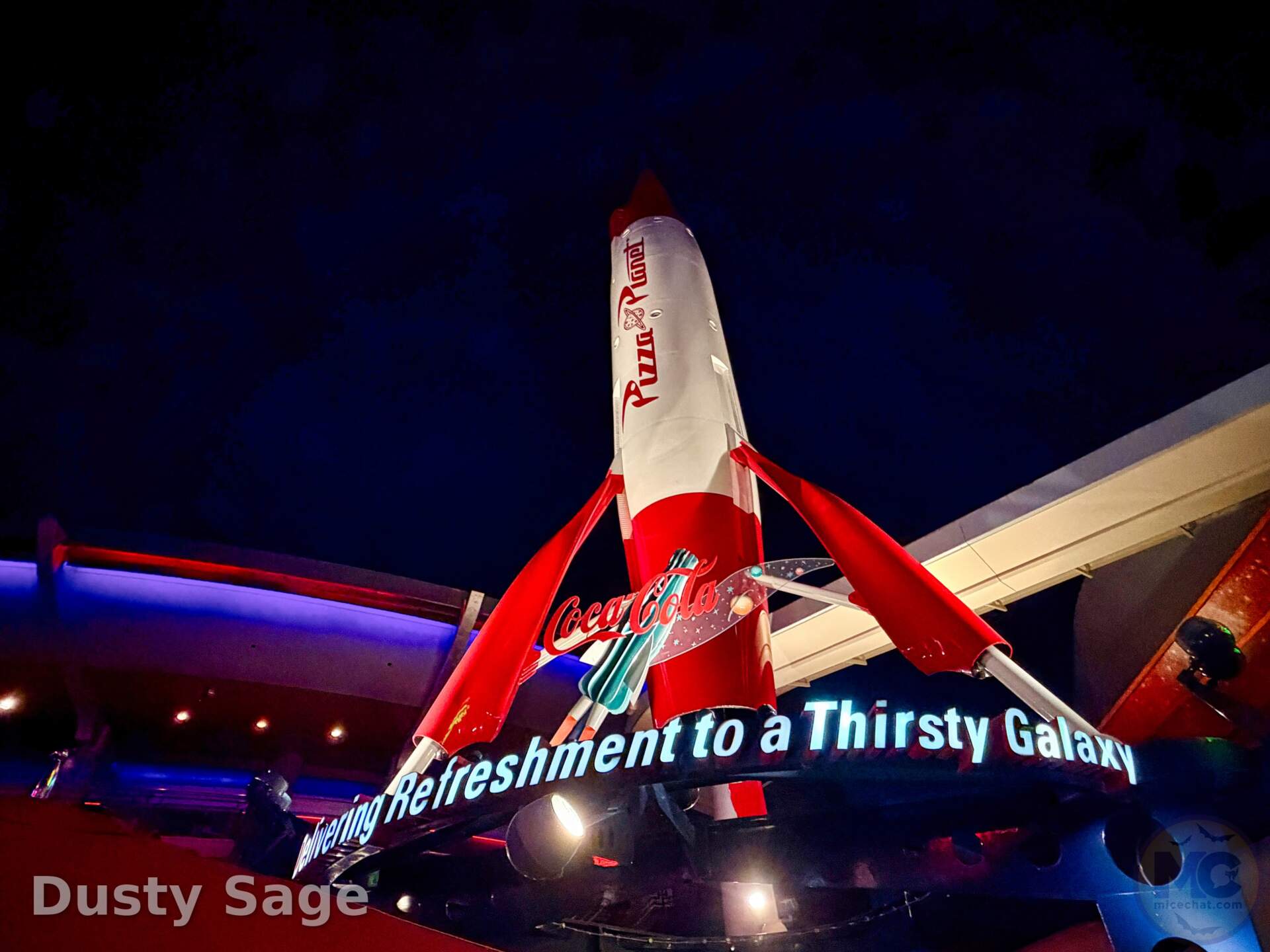 Refreshment cart in Tomorrowland at Disneyland